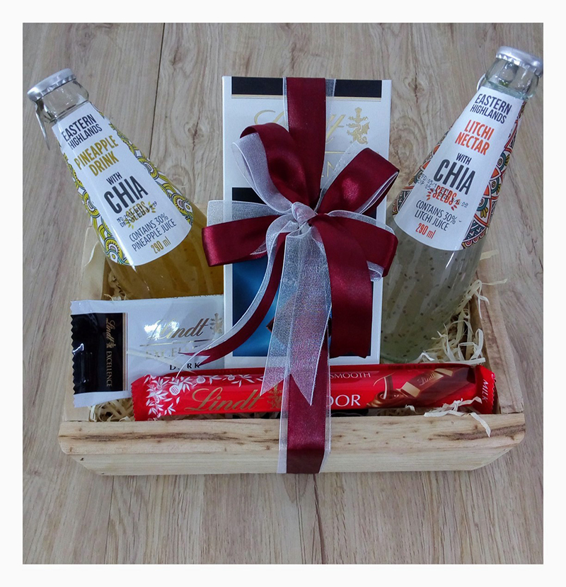 CHIA AND CHOCOLATE HAMPER